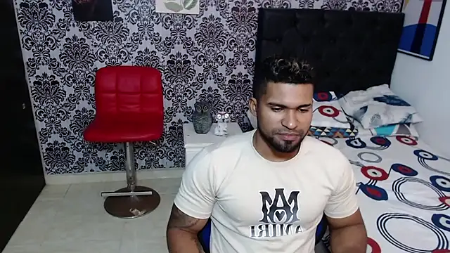 Snapshot of hotthreparty chatting on February 15, 2025, 1:27 pm hotthreparty online show from February 15, 2025, 1:27 pm