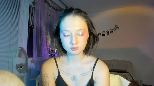 Snapshot of Jenny_darling_love chatting on February 10, 2026, 7:57 pm Jenny darling love online show from February 10, 2026, 7:57 pm