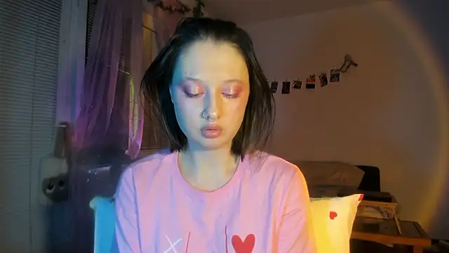 Snapshot of Jenny_darling_love chatting on February 18, 2026, 7:10 pm Jenny darling love online show from February 18, 2026, 7:10 pm