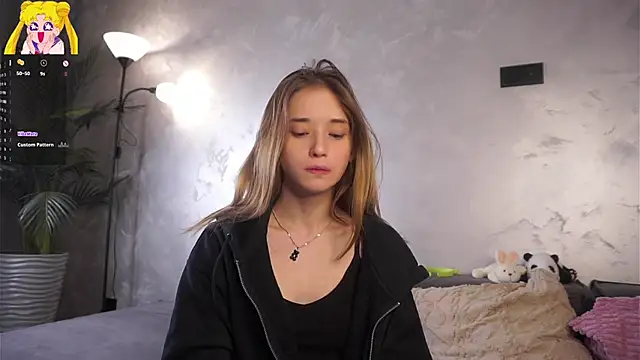 EdlinHargus online show from March 30, 2026, 2:02 am