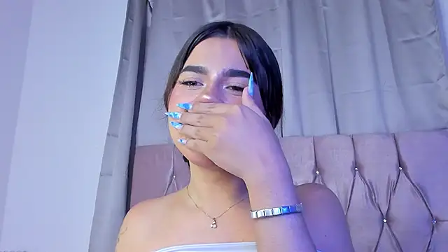 Snapshot of Ashley_piinkk_ chatting on February 26, 2025, 10:16 am Ashley piinkk  online show from February 26, 2025, 10:16 am