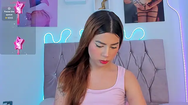 Snapshot of Ashley_piinkk_ chatting on October 30, 2025, 2:14 pm Ashley piinkk  online show from October 30, 2025, 2:14 pm