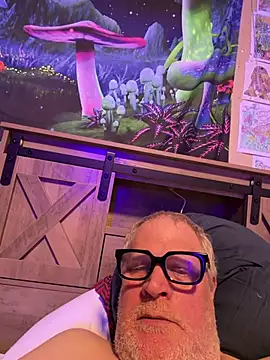 Snapshot of Mimmoromeo1973 chatting on January 14, 2026, 8:18 am Mimmoromeo1973 online show from January 14, 2026, 8:18 am