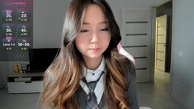 Fluffy Rose online show from February 13, 2026, 5:51 am