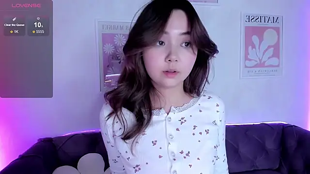 Snapshot of Fluffy_Rose chatting on February 11, 2025, 12:15 pm Fluffy Rose online show from February 11, 2025, 12:15 pm