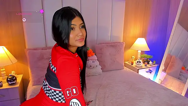 CaseyPiierce online show from October 24, 2025, 8:19 pm