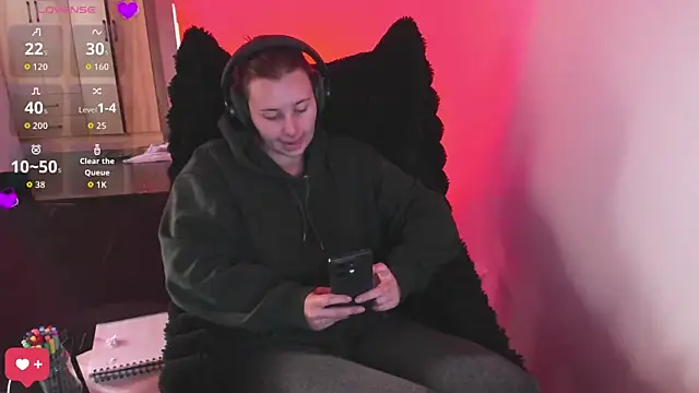 bonnie moon  online show from March 2, 2026, 5:09 pm