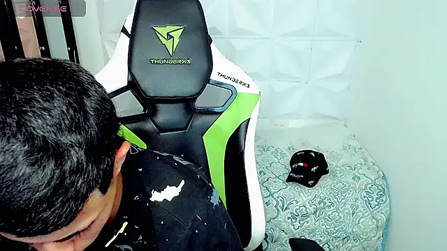 bby santi online show from December 4, 2024, 1:25 pm