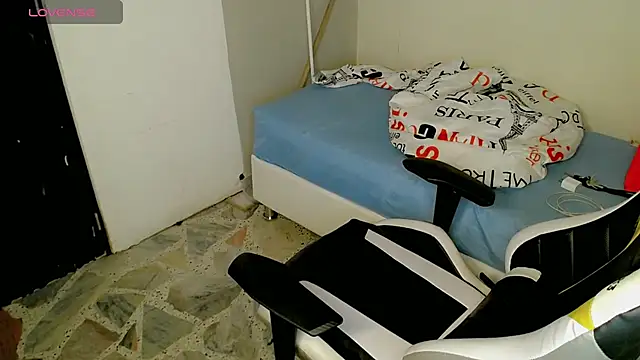 bby santi online show from November 3, 2025, 4:54 pm