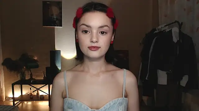 CuteRuby99 online show from February 5, 2026, 12:01 pm