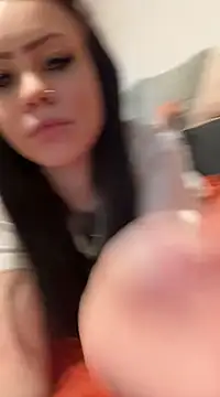 Snapshot of Highschoolpussy chatting on January 17, 2025, 10:56 pm Highschoolpussy online show from January 17, 2025, 10:56 pm