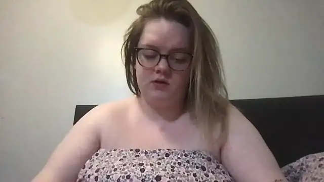 honeyyy24 online show from January 8, 2026, 10:38 pm