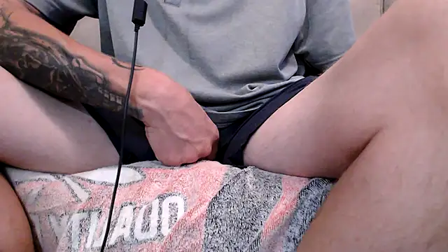 Snapshot of JohnnyKorrupt_ chatting on September 17, 2025, 6:48 am JohnnyKorrupt  online show from September 17, 2025, 6:48 am