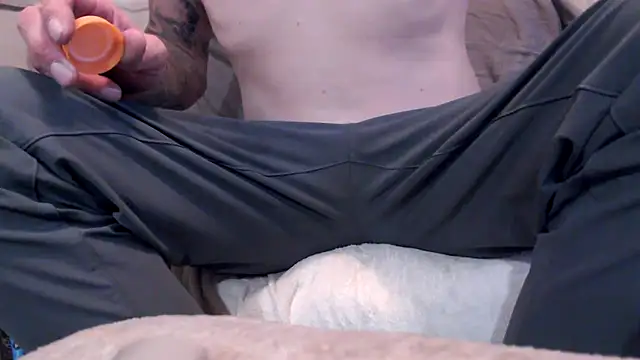 Snapshot of JohnnyKorrupt_ chatting on October 1, 2025, 3:27 pm JohnnyKorrupt  online show from October 1, 2025, 3:27 pm