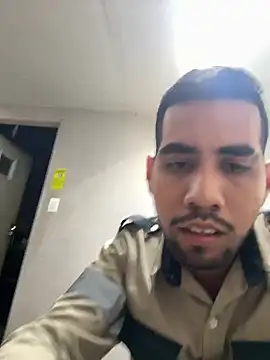 EnriquePersian197 online show from March 12, 2025, 1:36 am