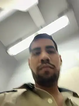 EnriquePersian197 online show from February 22, 2025, 1:33 am