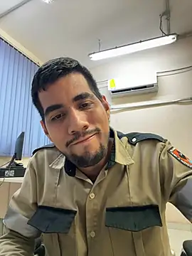 EnriquePersian197 online show from March 5, 2025, 1:31 am