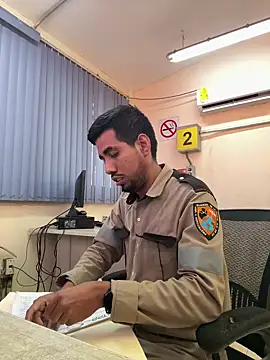 EnriquePersian197 online show from March 6, 2025, 9:20 pm