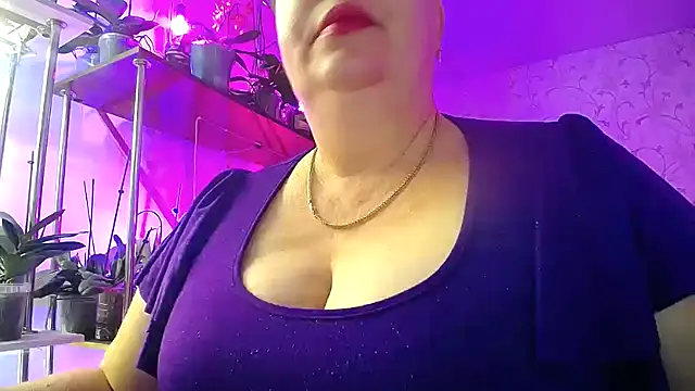 Snapshot of _Sweet_Woman chatting on October 18, 2025, 5:09 am  Sweet Woman online show from October 18, 2025, 5:09 am