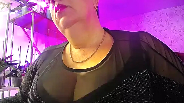 Snapshot of _Sweet_Woman chatting on October 19, 2025, 5:43 am  Sweet Woman online show from October 19, 2025, 5:43 am