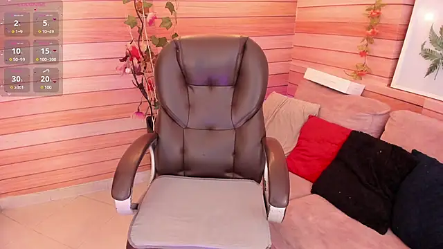 marien thomson  online show from March 21, 2025, 3:22 am