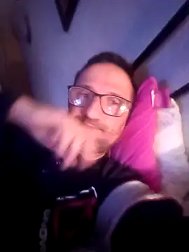 Snapshot of Porco81cazzo chatting on December 16, 2025, 8:02 pm Porco81cazzo online show from December 16, 2025, 8:02 pm