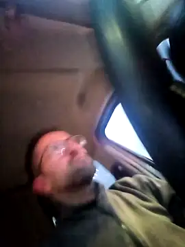 Snapshot of Porco81cazzo chatting on December 5, 2025, 3:54 pm Porco81cazzo online show from December 5, 2025, 3:54 pm