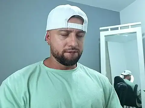 OwenMaximus814 online show from March 12, 2026, 8:35 pm