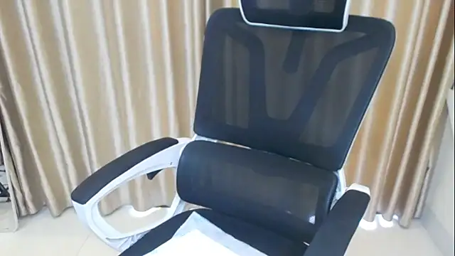 Snapshot of Milk-babier chatting on January 17, 2026, 5:33 am Milk-babier online show from January 17, 2026, 5:33 am