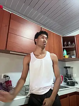 Snapshot of Masterikee chatting on February 17, 2026, 1:30 pm Masterikee online show from February 17, 2026, 1:30 pm