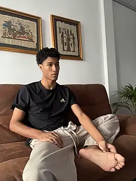 Snapshot of Masterikee chatting on November 30, 2025, 12:28 pm Masterikee online show from November 30, 2025, 12:28 pm