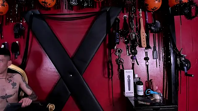 alexa n alex online show from October 28, 2025, 7:02 pm