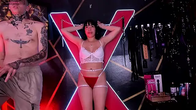 alexa n alex online show from April 15, 2026, 7:58 pm