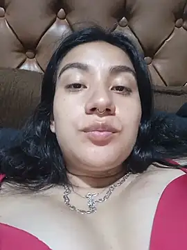 Snapshot of Hellen_Alex chatting on May 25, 2026, 2:27 pm Hellen Alex online show from May 25, 2026, 2:27 pm