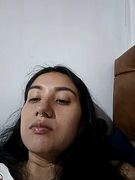 Snapshot of Hellen_Alex chatting on May 5, 2026, 2:20 pm Hellen Alex online show from May 5, 2026, 2:20 pm