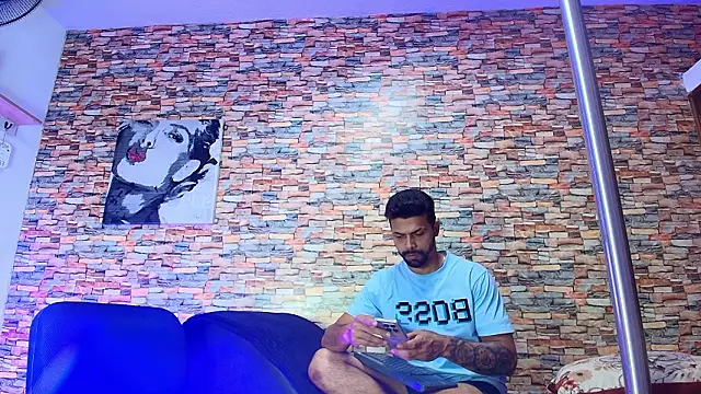 Snapshot of max_ashley_mds chatting on February 21, 2026, 1:46 pm max ashley mds online show from February 21, 2026, 1:46 pm