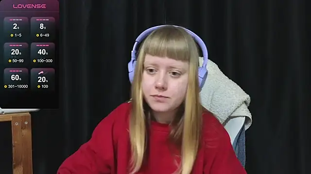 Snapshot of June_shy0 chatting on February 20, 2026, 6:48 am June shy0 online show from February 20, 2026, 6:48 am