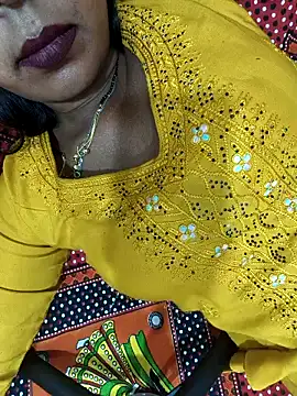 Snapshot of Sharmila-Singh chatting on May 26, 2026, 7:34 pm Sharmila-Singh online show from May 26, 2026, 7:34 pm
