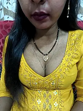 Snapshot of Sharmila-Singh chatting on April 19, 2026, 6:10 pm Sharmila-Singh online show from April 19, 2026, 6:10 pm