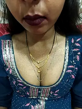 Snapshot of Sharmila-Singh chatting on May 29, 2026, 6:47 pm Sharmila-Singh online show from May 29, 2026, 6:47 pm