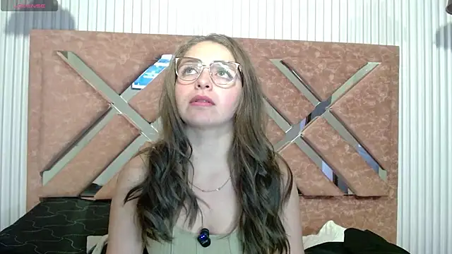 Snapshot of _isaabellaa chatting on June 3, 2026, 12:50 pm isaabellaa online show from June 3, 2026, 12:50 pm