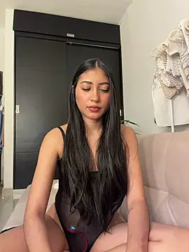 Snapshot of Sweetnaughtygirl_ chatting on June 12, 2026, 3:59 am Sweetnaughtygirl online show from June 12, 2026, 3:59 am