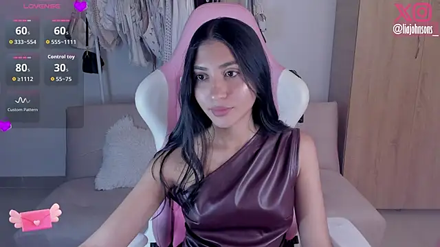 Snapshot of Sweetnaughtygirl_ chatting on February 14, 2026, 3:29 am Sweetnaughtygirl online show from February 14, 2026, 3:29 am