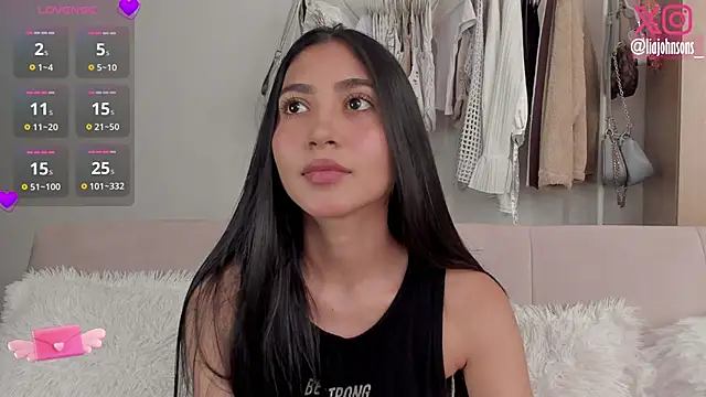 Snapshot of Sweetnaughtygirl_ chatting on February 20, 2026, 2:52 am Sweetnaughtygirl online show from February 20, 2026, 2:52 am