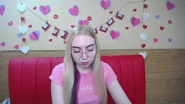 BeatriceFly online show from February 28, 2025, 12:20 pm