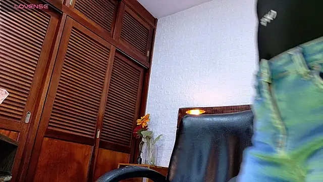 Celeste sanz online show from October 31, 2025, 10:01 am