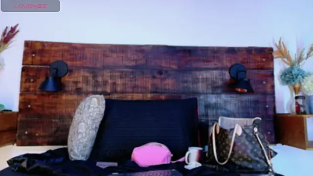 Snapshot of Celeste_sanz chatting on February 13, 2026, 10:04 am Celeste sanz online show from February 13, 2026, 10:04 am