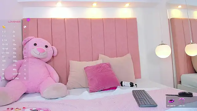 emily daarell online show from April 4, 2026, 8:15 pm