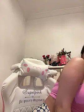 Hot malak online show from March 14, 2025, 12:32 am