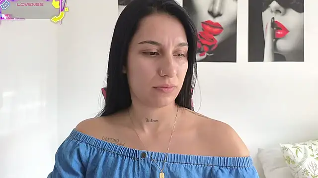tammyandrade  online show from July 15, 2026, 2:35 pm